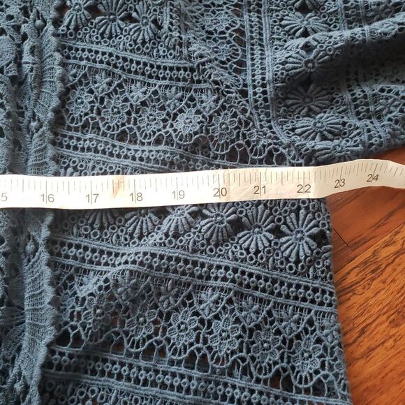 Johnny Was Blue Chic Trendy Floral Crochet Knit Boho Feminine Cardigan Size M - Picture 4 of 8